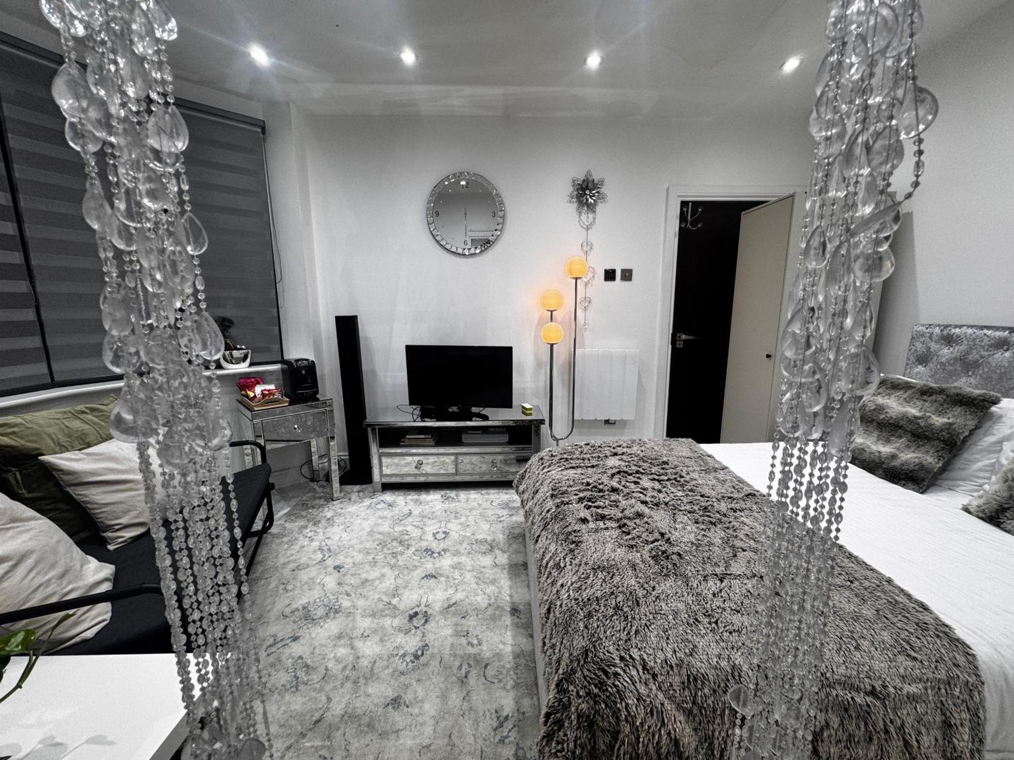 Modern One Bedroom Flat In Twickenham For Business Travelers Apartment *